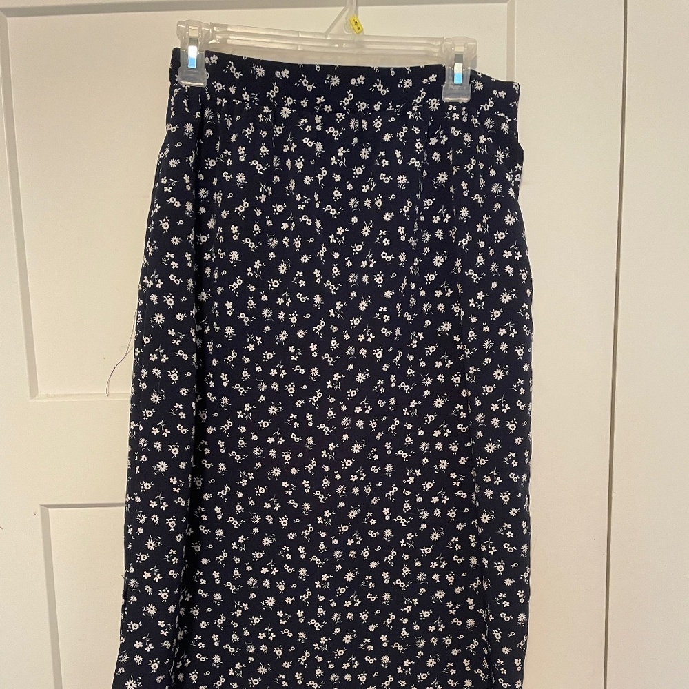 Navy blue skirt with white flowers